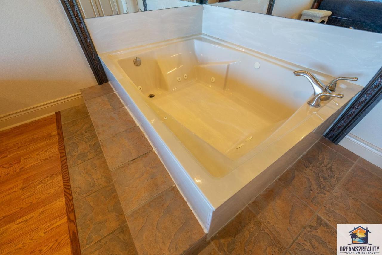 1Bd King Condo With 2 Person Jacuzzi Tub - Near The Strip - Free Tickets Included - T1-9 Branson Kültér fotó